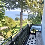 Victoria Mit Grandiosem Seeblick Und Gartennutzung In Jugendstil דירה