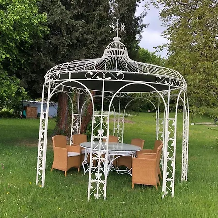 Victoria Mit Grandiosem Seeblick Und Gartennutzung In Jugendstil * גשטאדט אם קימזה